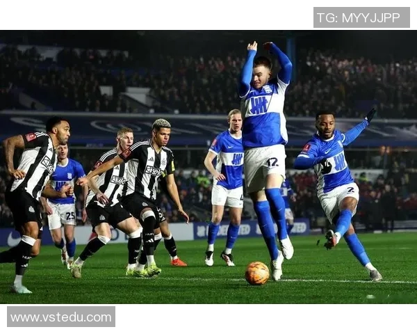 曼城与热刺英超对决精彩回顾及赛季前瞻分析