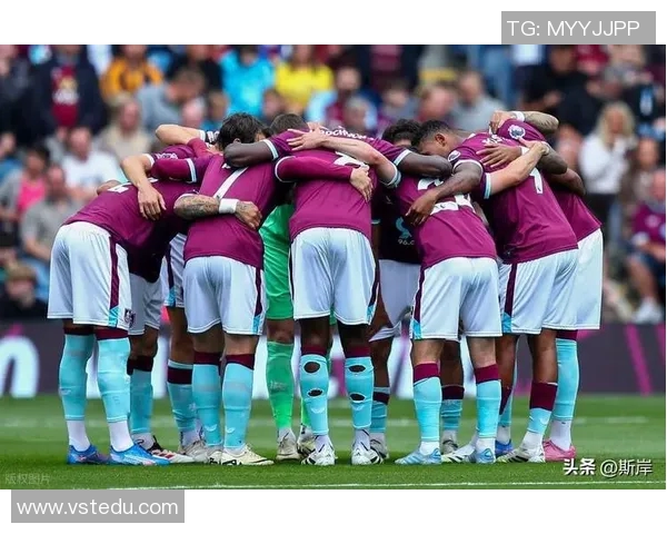 曼联对阵伯恩利精彩视频直播全程回放及赛后分析